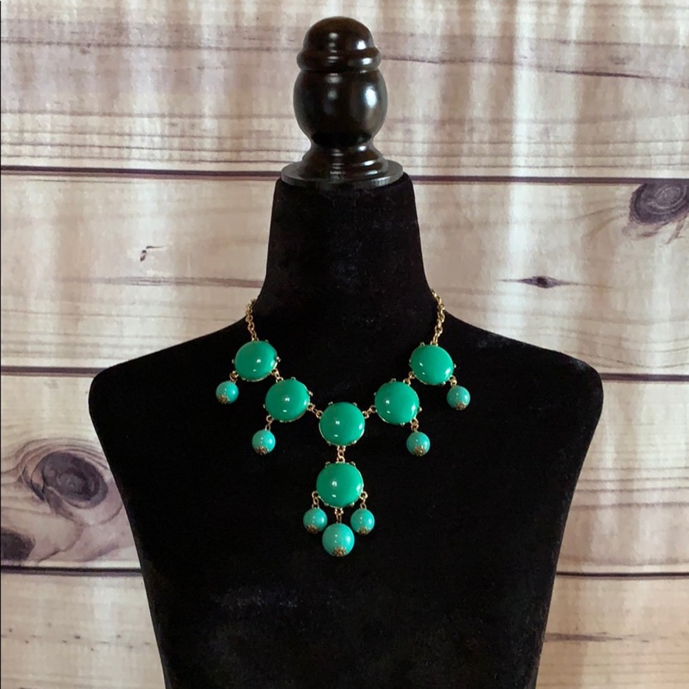 J.Crew necklace 💚